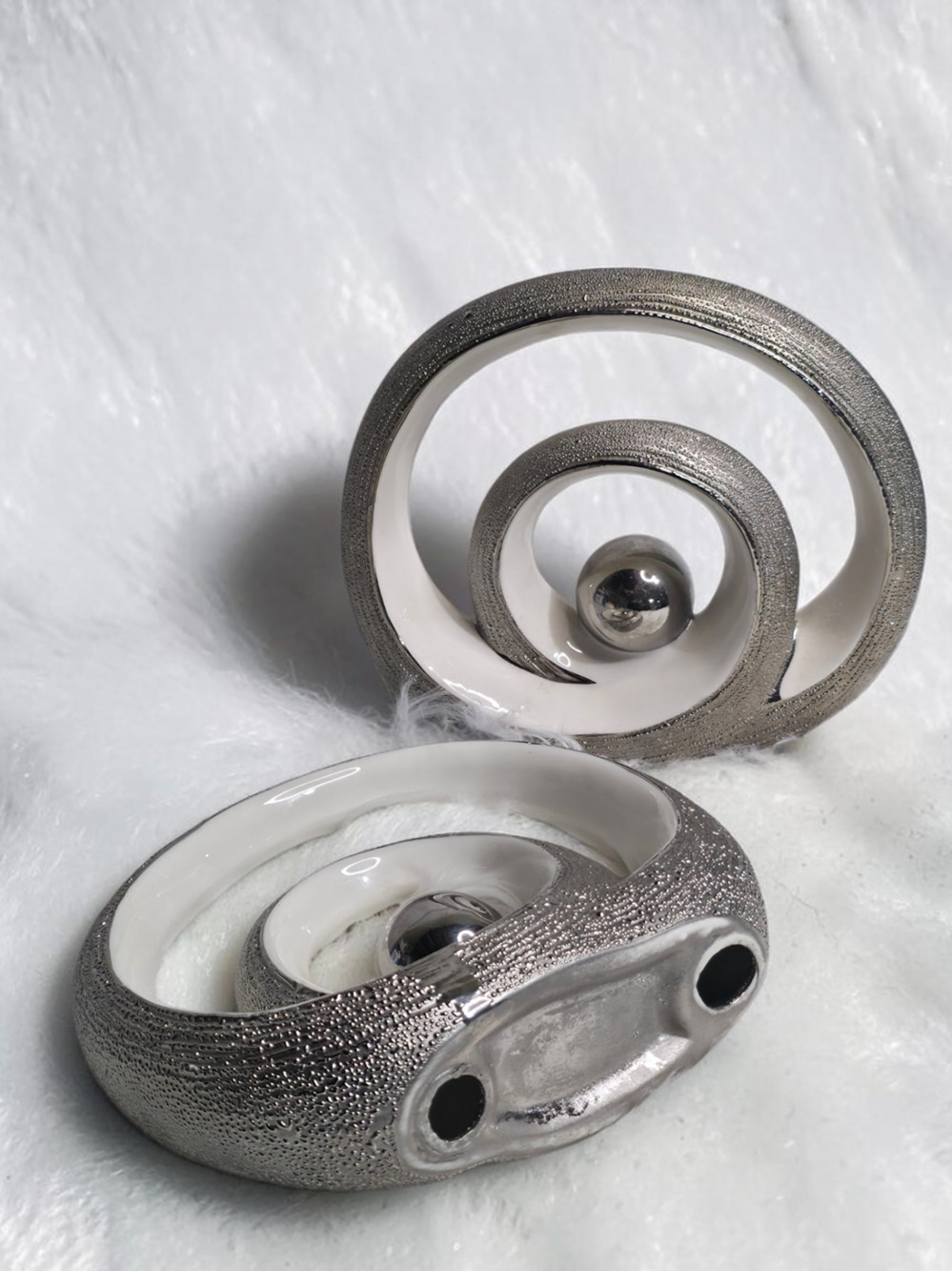 Gilde Ceramic Swirl Sculpture Set Silver White Decor